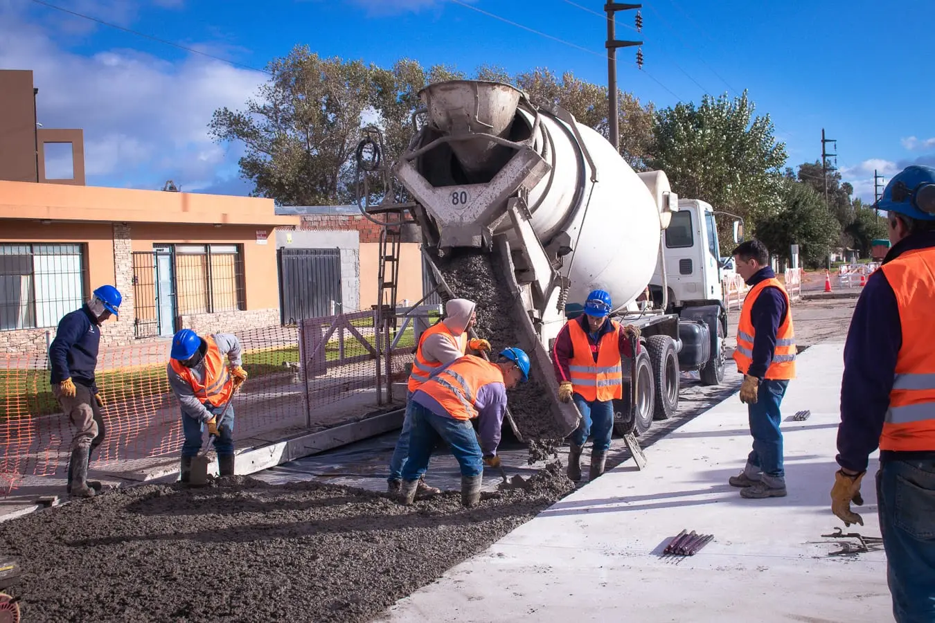 Los trabajos actuales se centran en el volcado de hormigón de alta densidad.