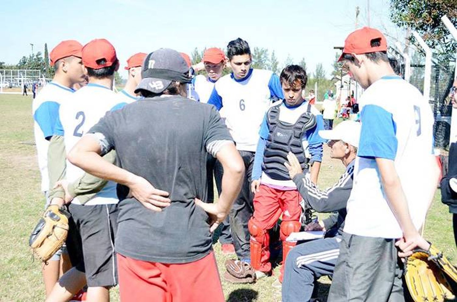 Comienzos del sóftbol en el CEF N°4 Concordia