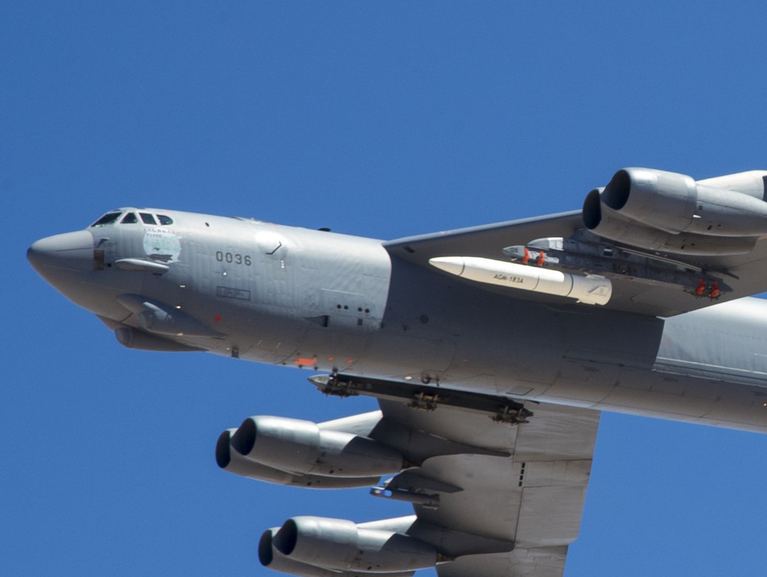 Primer lanzamiento exitoso del ARRW, el misil hipersónico de la USAF