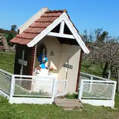 Calderón: trabajos de mantenimiento en caminos y espacios públicos de la comuna