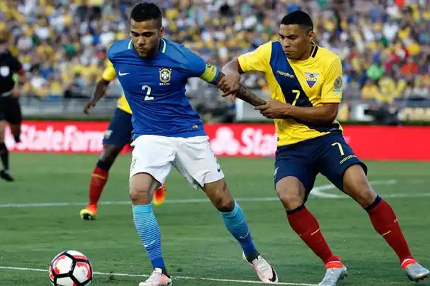 Brasil fue más que Ecuador, pero no pudo romper el cero 