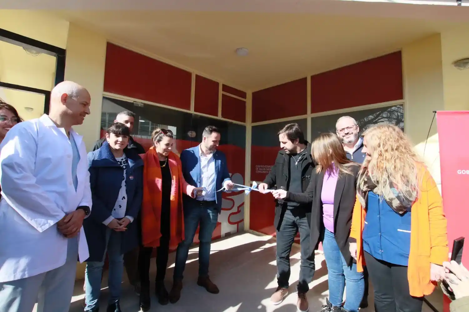 El ministro de Salud de la Provincia visitó las localidades de Junín y Chacabuco.