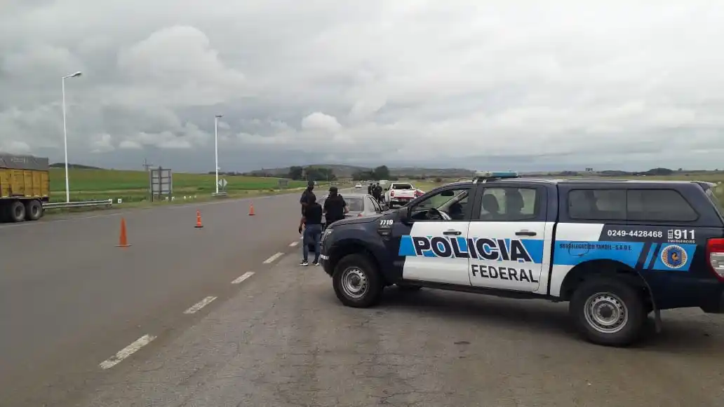 La Policía Federal secuestró marihuana y cocaína en un operativo en La Vasconia