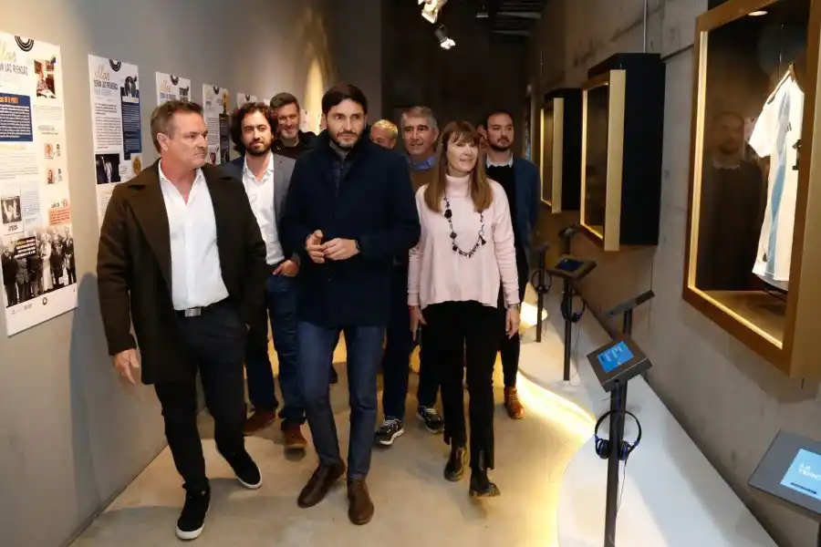 Pullaro recorre el espacio acompañado por la ministra de Cultura, Susana Rueda, y por el ministro de Gobierno e Innovación Pública, Fabián Bastia