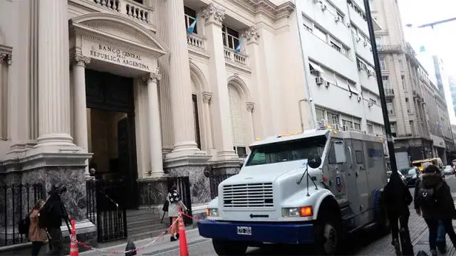 Banco Central recortó la tasa de interés y compró 160 millones de dólares
