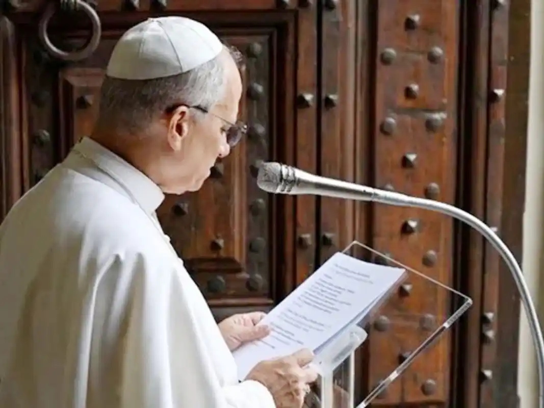 El papa León XIV pidió por la paz tras la cumbre entre Trump y Putin
