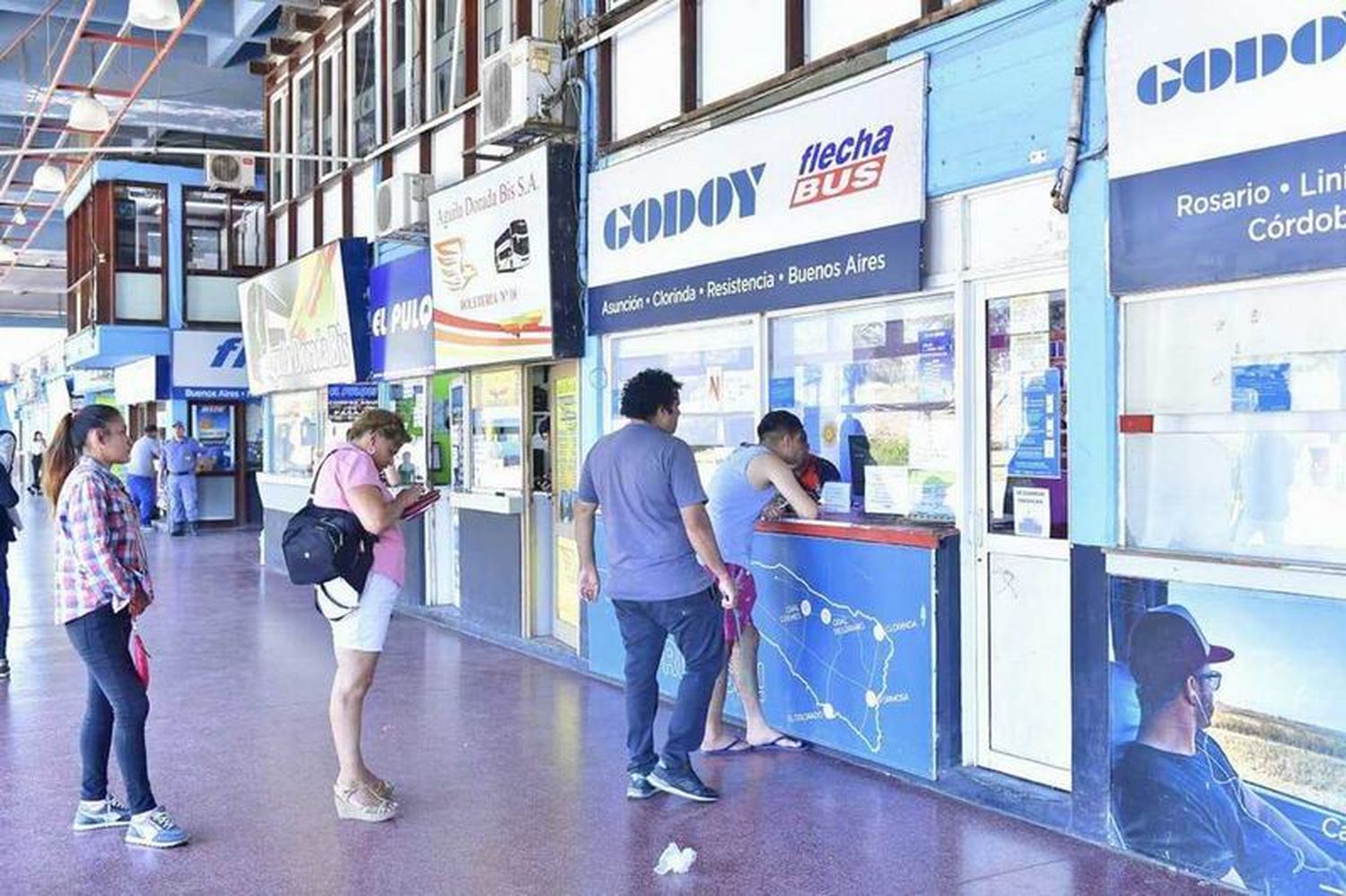 Intenso movimiento en la Terminal para 
viajar al interior y a destinos nacionales