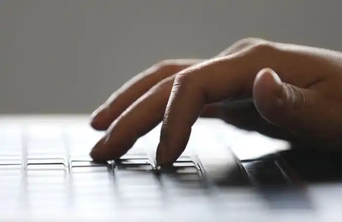 Rechazo a la prohibición judicial de difusión de audios presuntamente grabados en Casa de Gobierno