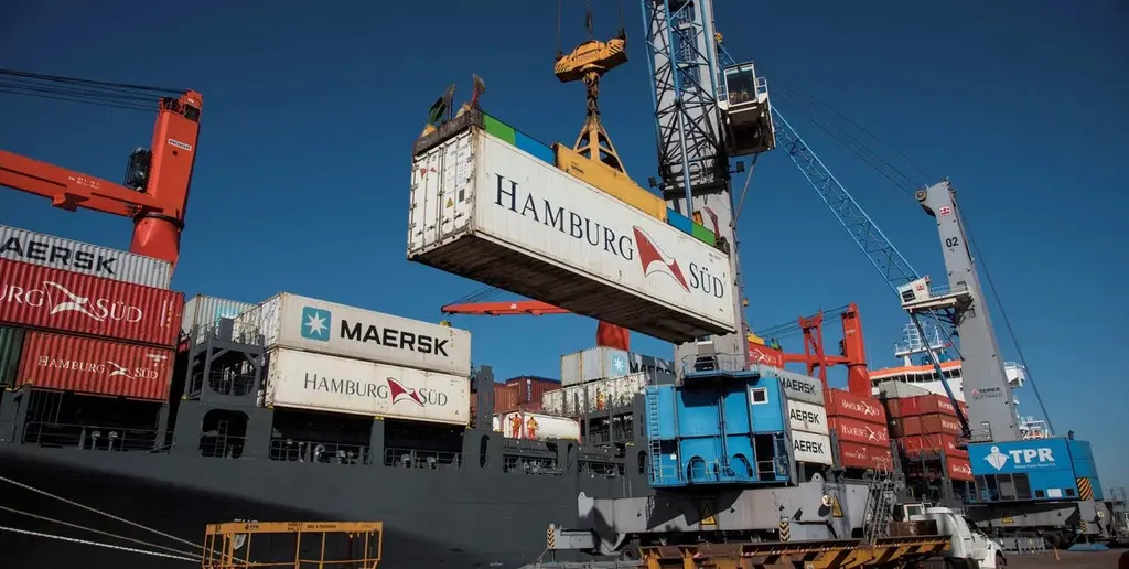 De forma interanual, las exportaciones subieron un 30,1%, mientras que las importaciones lo hicieron un 1,7%, según el INDEC
