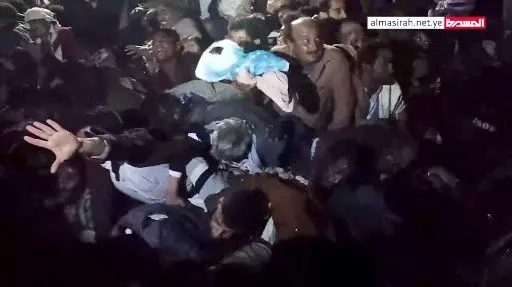 ¡POR AYUDA DE 8 DÓLARES! Estampida mortal deja 85 muertos en Yemen