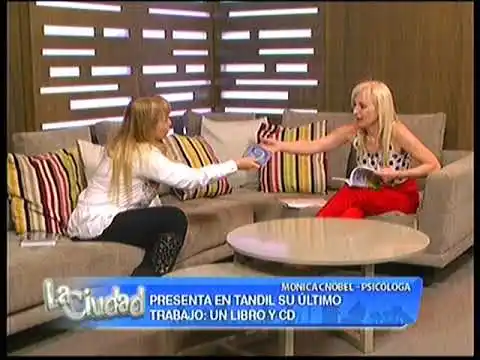 Monica Cnobel presenta en Tandil su ultimo trabajo: un libro y cd