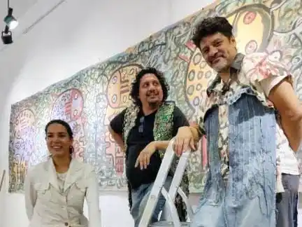 El artista plástico Sergio Falcón 
expone en la galería del Teatro