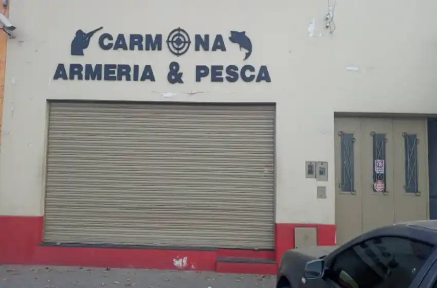 Allanamientos en zona oeste: detuvieron al dueño de una armería sospechado de maniobras irregulares