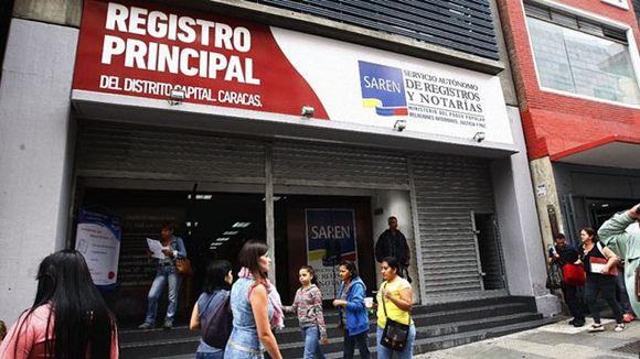 ¡CAPITALISMO SALVAJE! Chavistas disidentes fustigan la Ley de Registros y Notarías