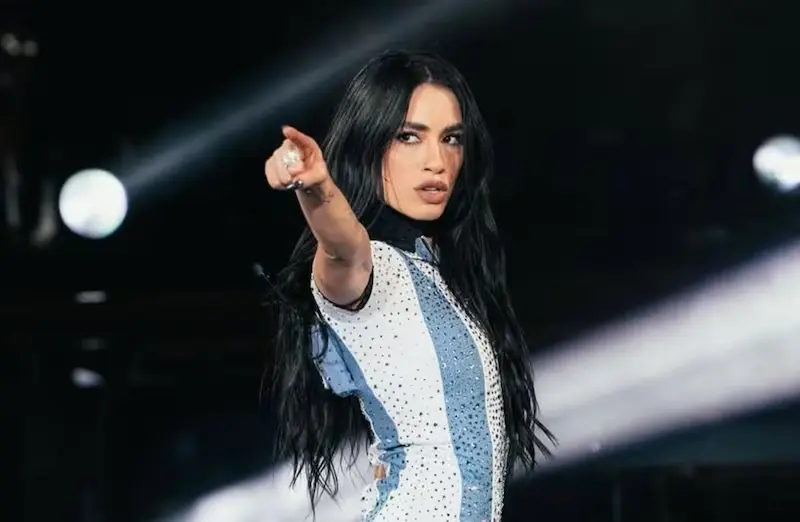 Lali en el Velez