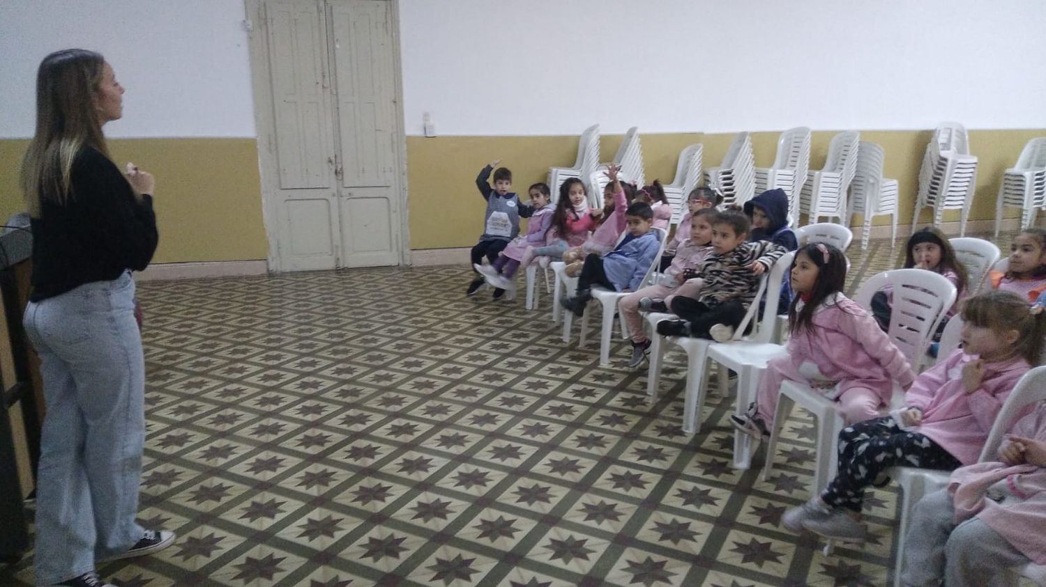 Charlas de educación y concientización ambiental