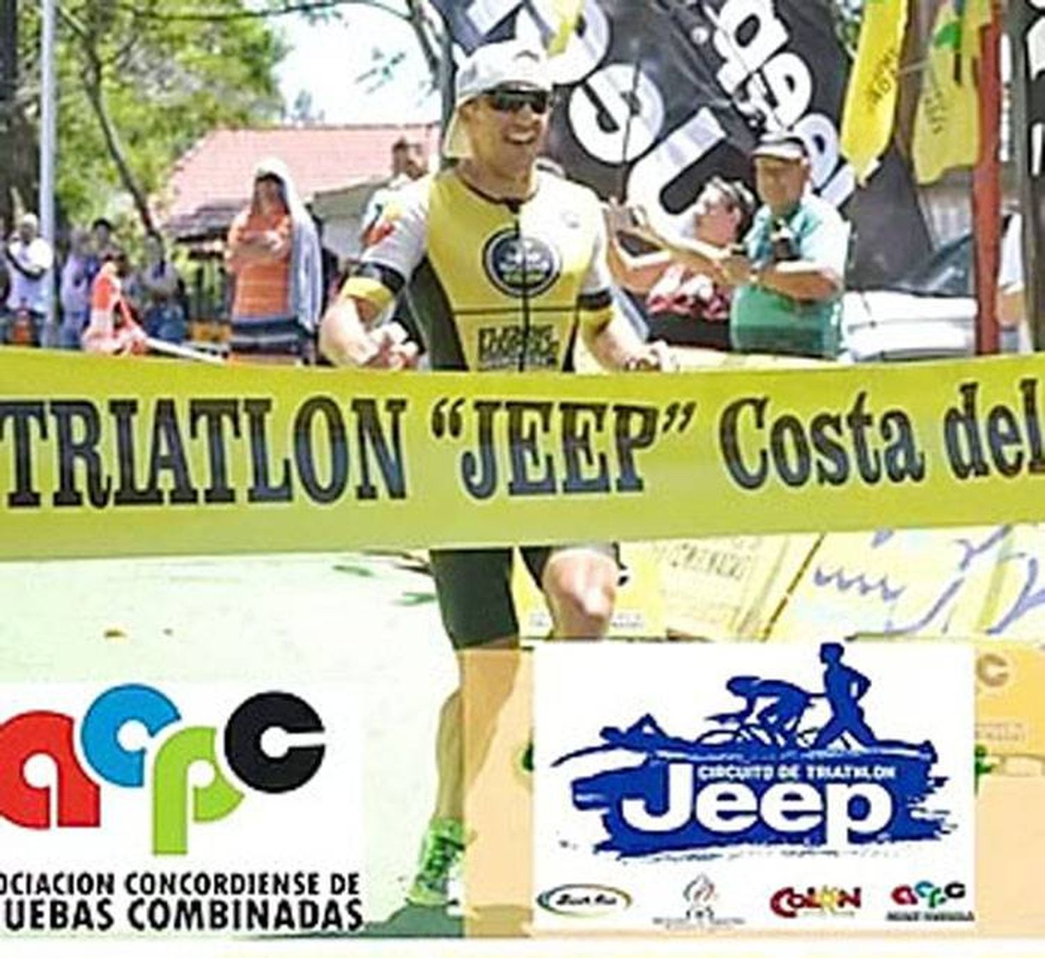 Se corre la tercera fecha del Circuito De Triatlón Jeep Costa del Río Uruguay en Colón