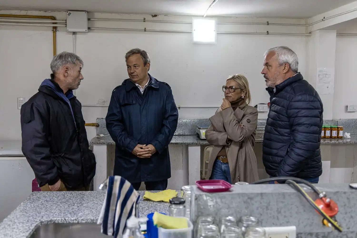 Cascallares y Paula Eichel recorrieron las instalaciones de la Escuela de Educación Agraria N°1 que funciona en Glew