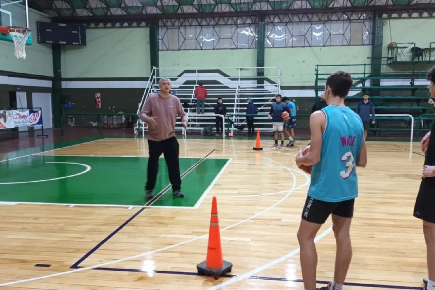 Presentaron al nuevo entrenador de Básquet de Primera de Brown de San Vicente