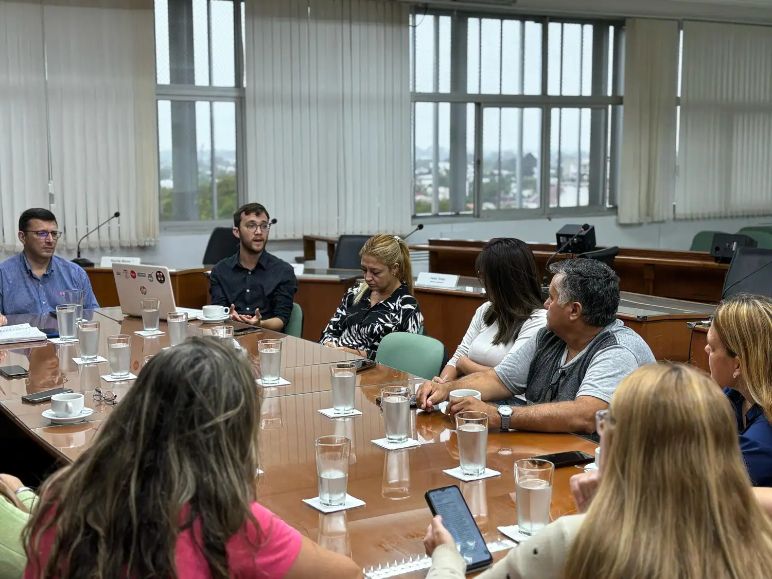 Egresados 2025: Padres se reunieron con el Concejo Municipal por los impuestos de SADAIC y AADI CAPIF - 3
