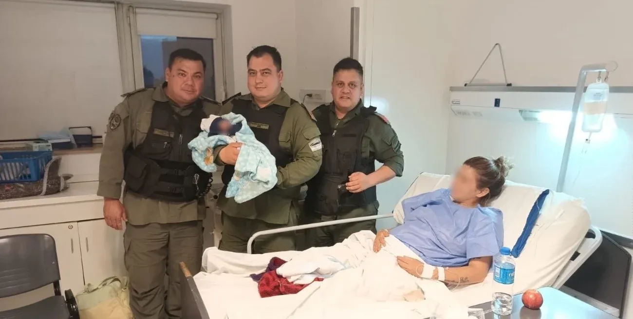 En agradecimiento la mujer decidió que el nombre de su hijo sea el de uno de los gendarmes.