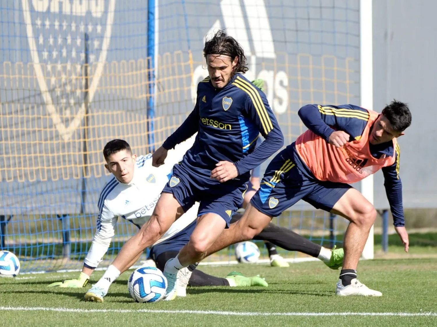 Boca, con el debut de Cavani, irá por el pase a cuartos de final en la Libertadores ante Nacional