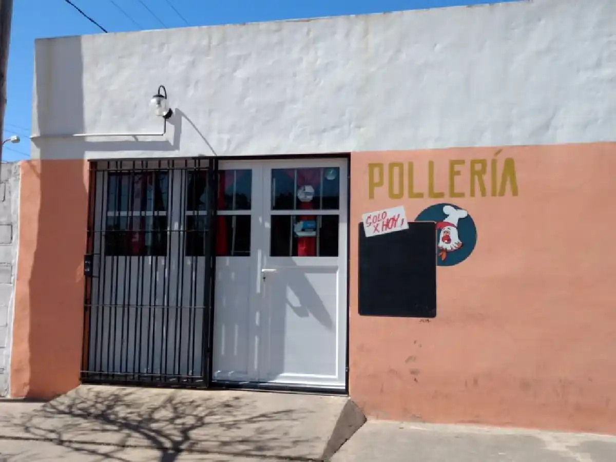 Violento asalto en pollería de barrio Hospital 