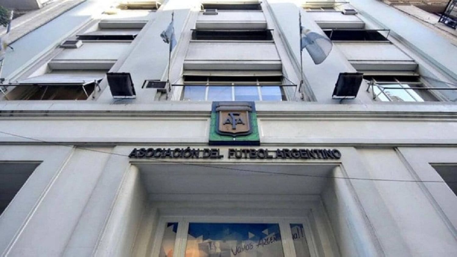 La AFA resolvió parar todo el fútbol en Argentina hasta el 31 de marzo
