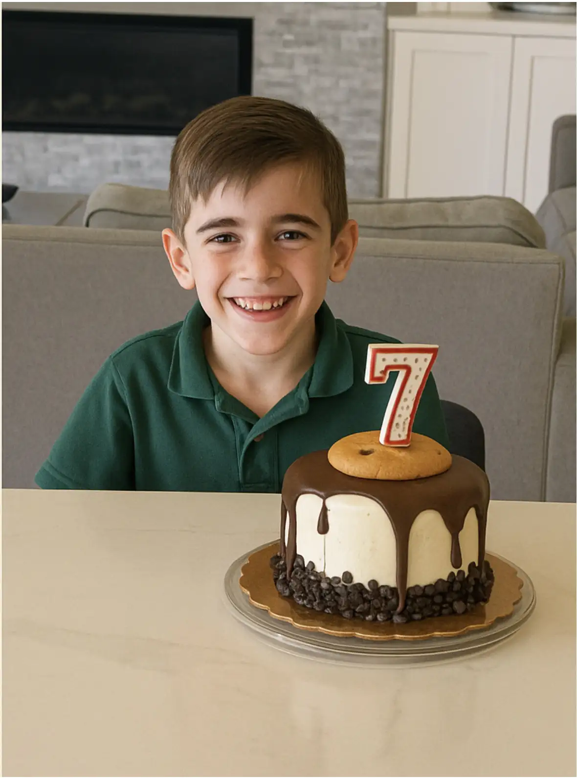 Detrás de su sonrisa luminosa, Jack lleva un camino lleno de desafíos. Su alegría no esconde el dolor: lo transforma.