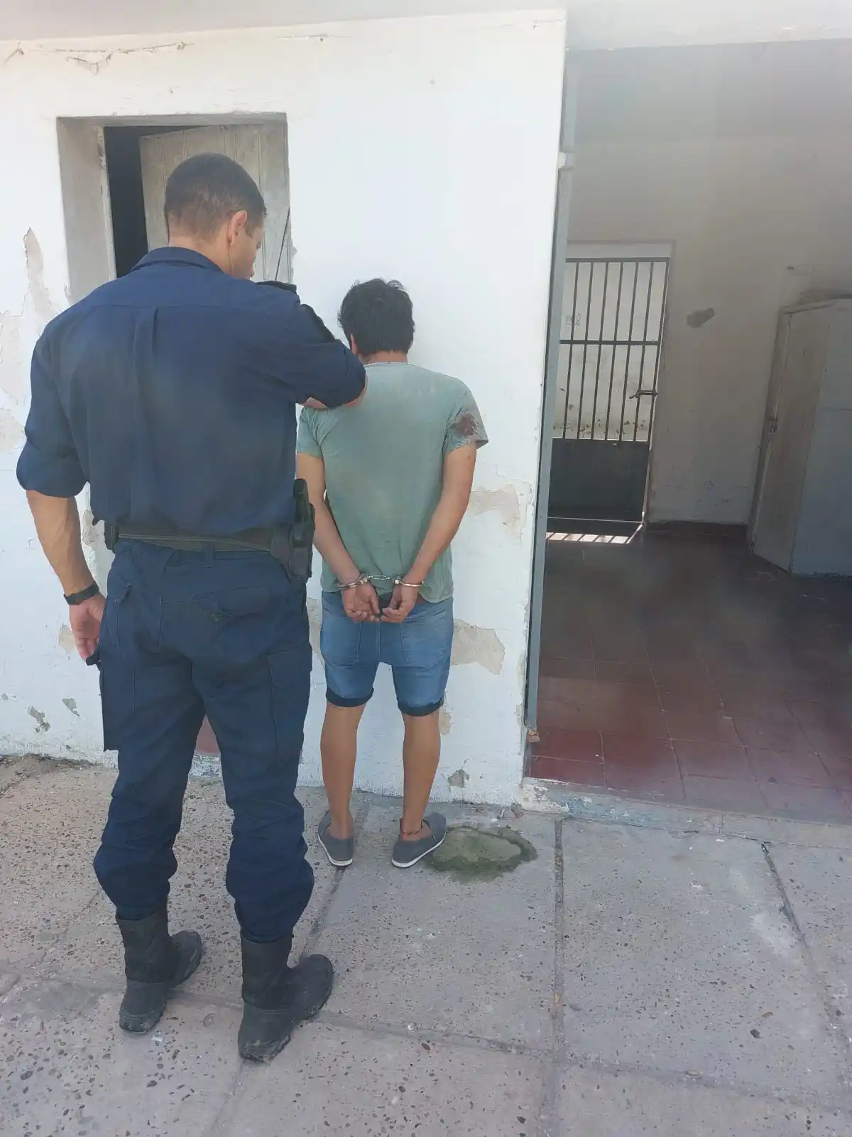 Intruso detenido tras intento de robo en Nogoyá: Propietario frustra el delito