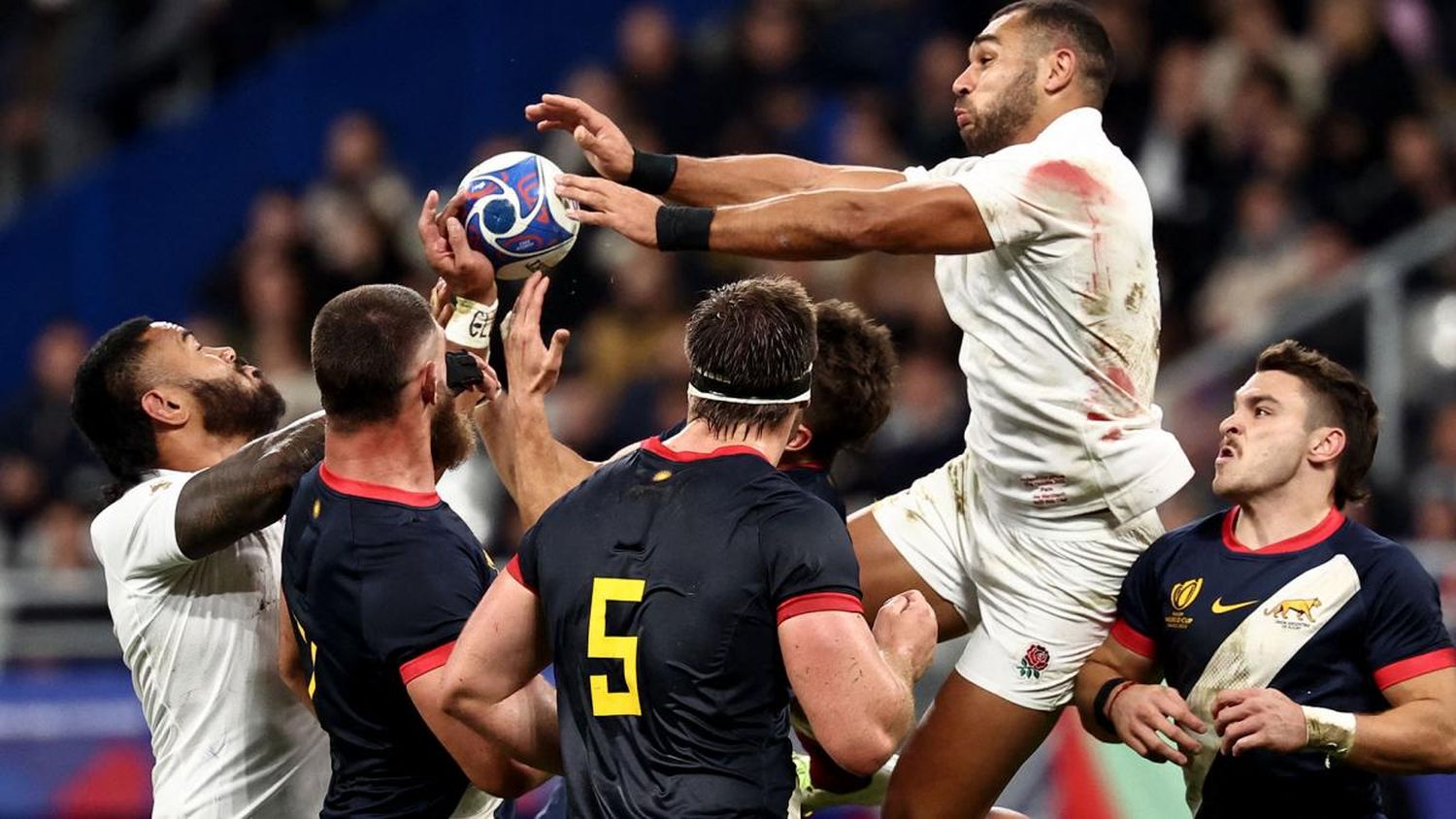 Los Pumas batallaron y arañaron el bronce, pero cayeron 23-26 con Inglaterra