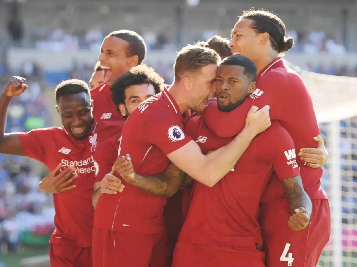 Liverpool ganó y recuperó la punta 