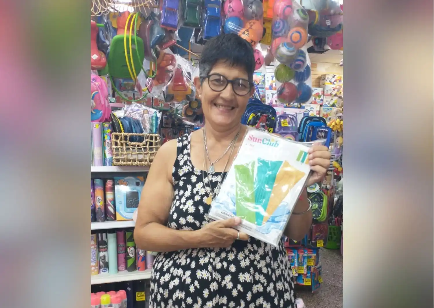 María Julia pasó a buscar su premio de La Bomba.