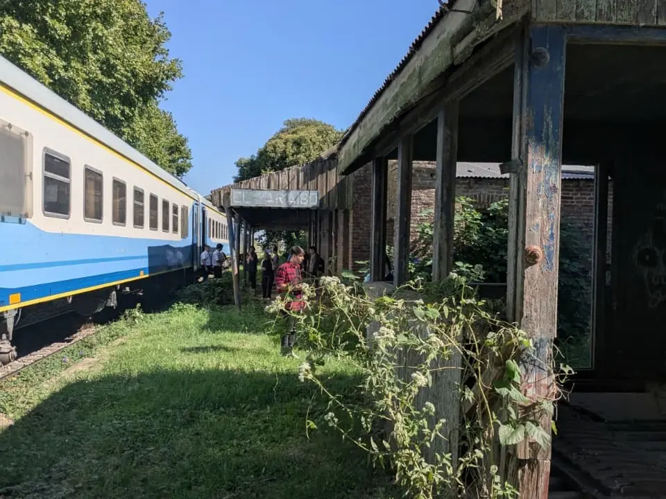 La locomotora quedó varada en el partido de Ramallo.