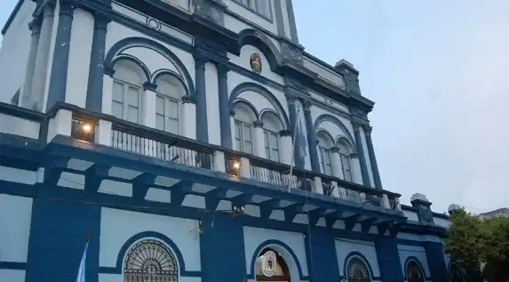 Quiso matar a su hermano porque le comió la comida 