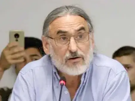 Basterra contra Basualdo y Paoltroni: “Es lamentable 
tener representantes así en el Congreso Nacional”
