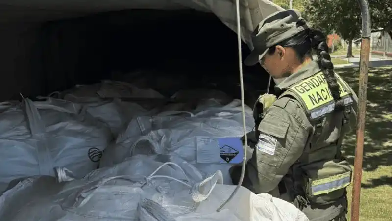 Santa Fe: secuestraron más de 20 toneladas de soda cáustica transportadas sin documentación legal