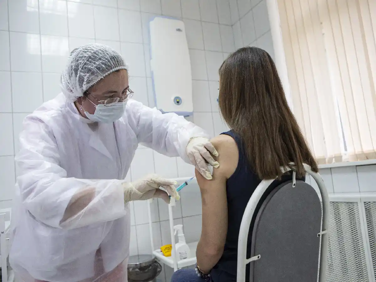 Córdoba quiere vacunar a los mayores de 18 que acepten