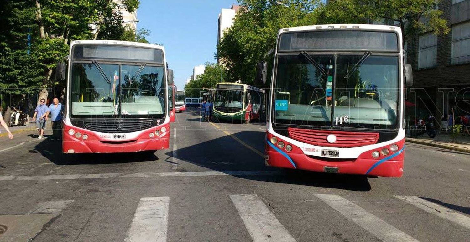 Boleto de colectivo: el intendente dispuso un nuevo estudio de costos