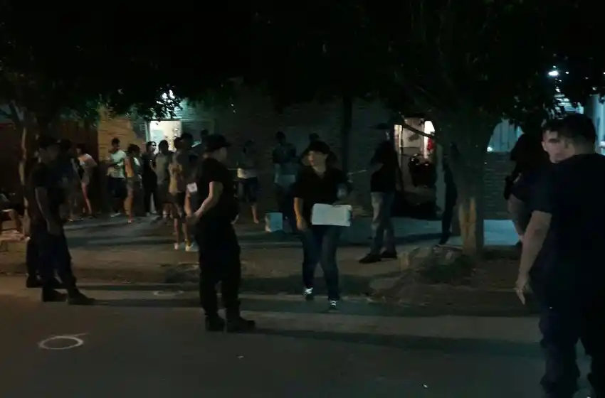 En medio de un festival contra la violencia, disparan contra una casa