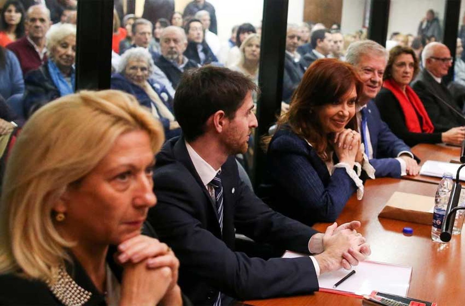 "Si se hace una comedia del juicio, entonces el daño institucional es muy grande"