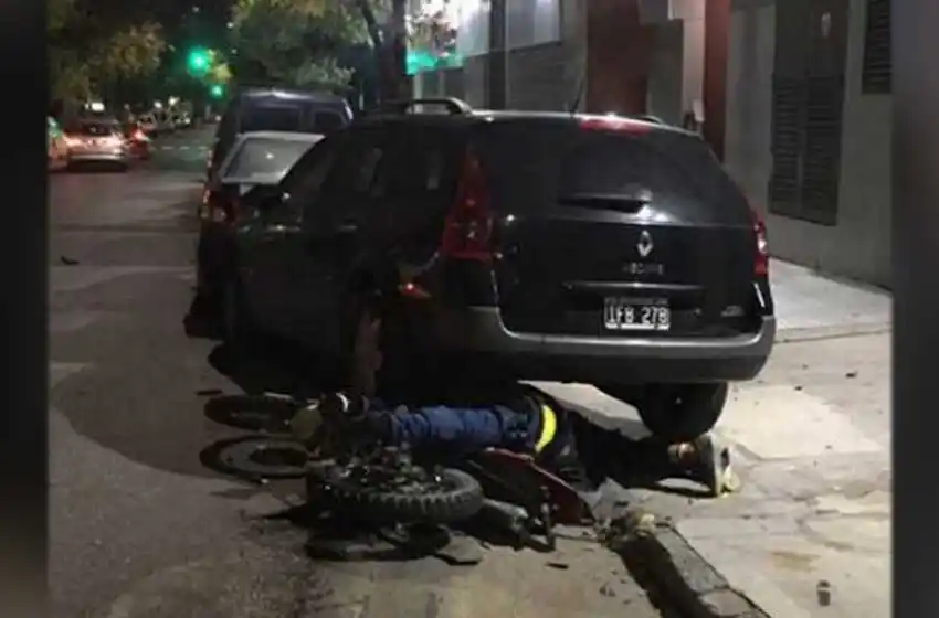 Dos bailarinas eróticas persiguieron, atropellaron y mataron a un motochorro