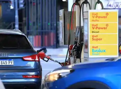 Se viene una nueva suba de los combustibles que meterá presión sobre la inflación 
de diciembre