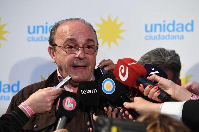 Según el kirchnerismo, "el Gobierno decidió secuestrar el voto de los bonaerenses"