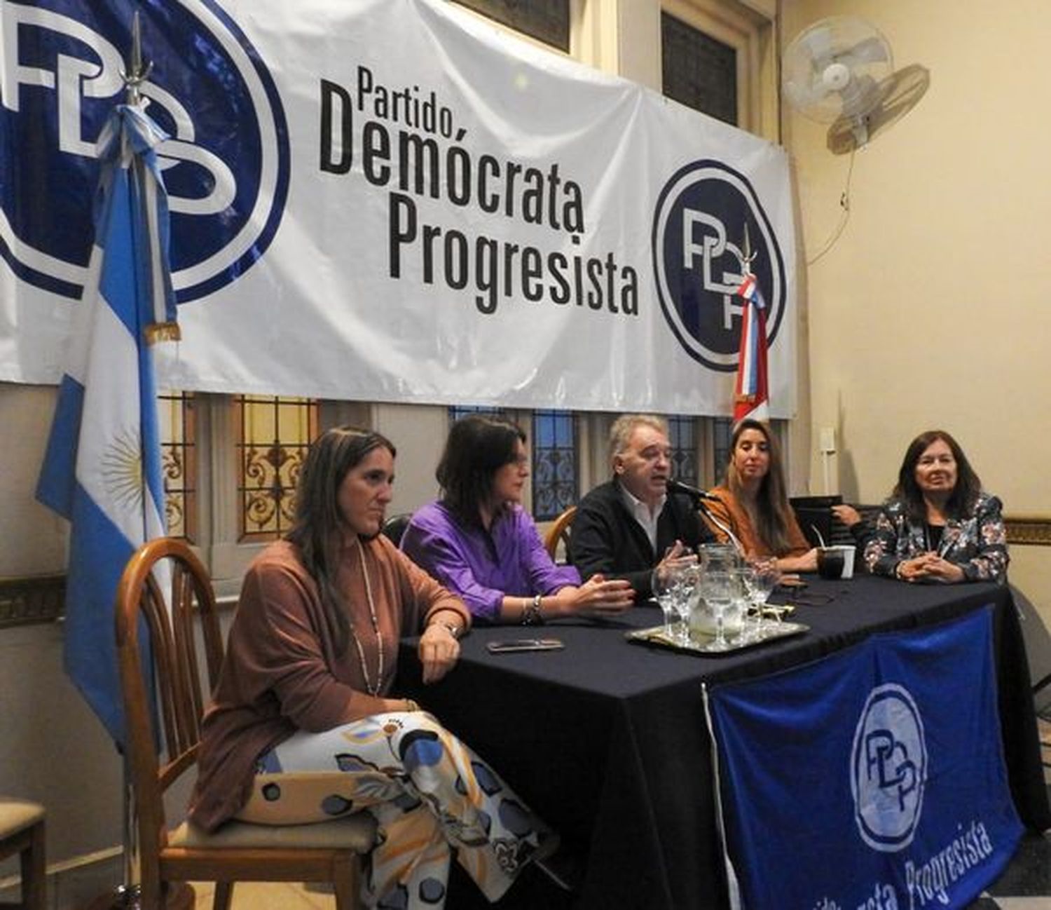 Congreso del PDP santafesino confirmó el ingreso en el frente opositor