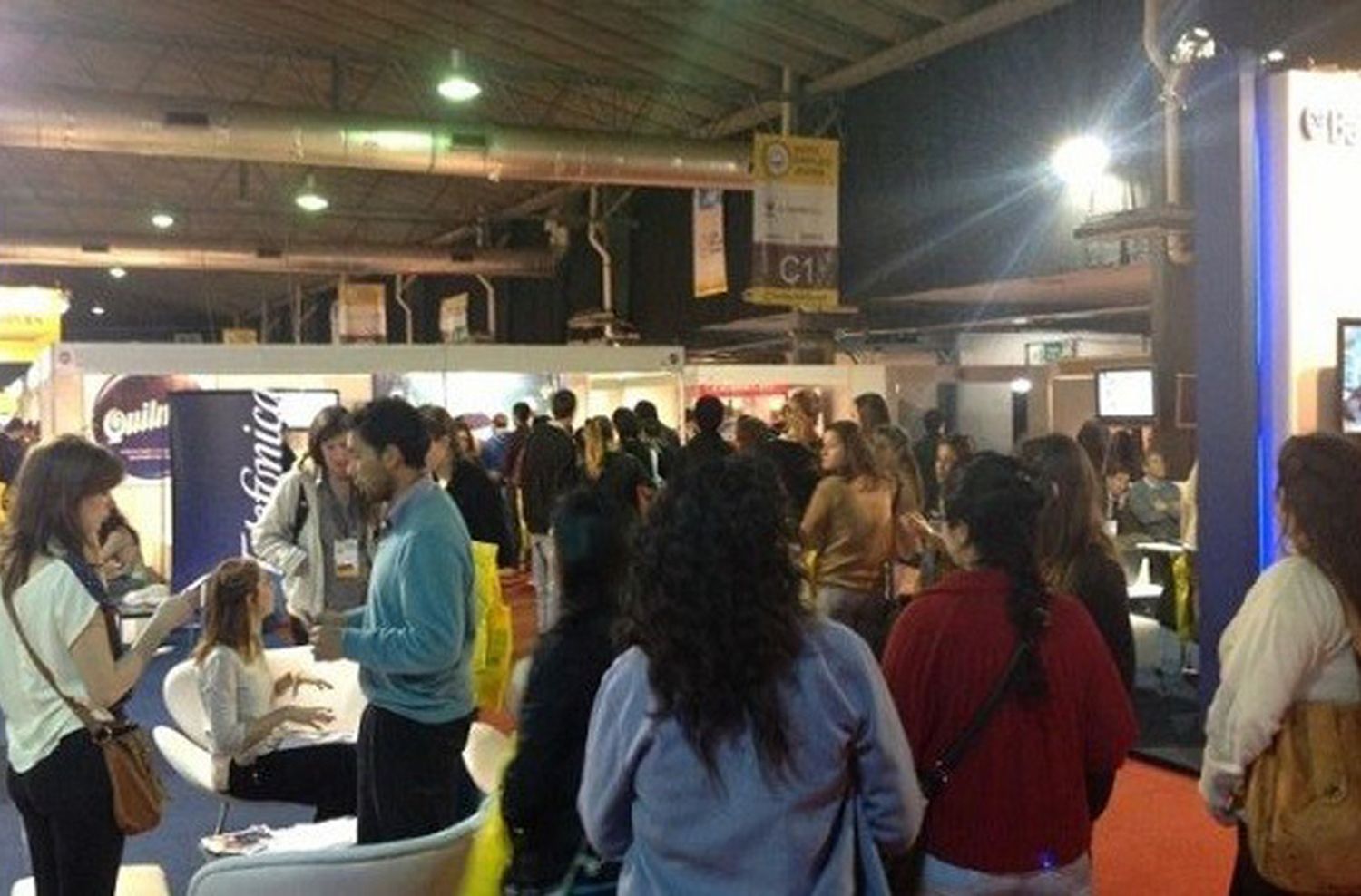 La oficina móvil de Empleo Joven se instala en Rosario