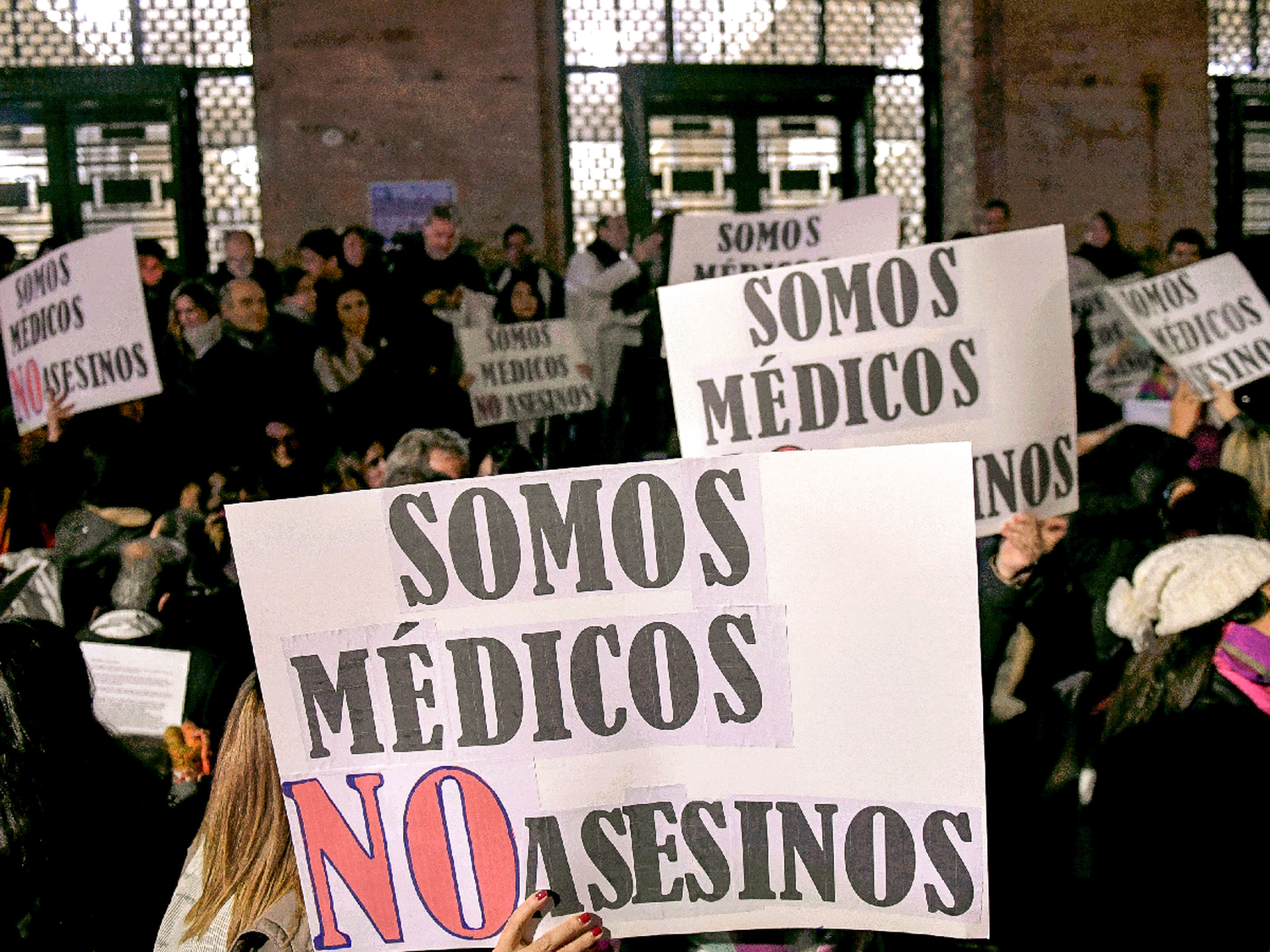 Caso Pérez Volpin: el Centro Médico de San Francisco denunció una “criminalización de la medicina”