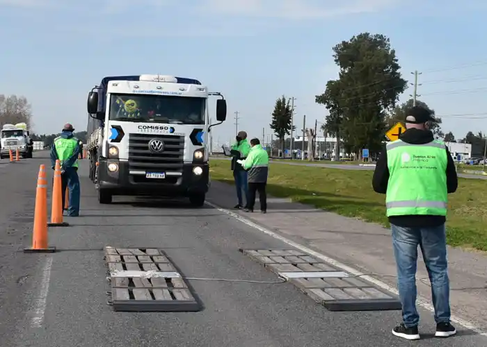 Restringen la circulación de tránsito de camiones en rutas bonaerenses por Navidad