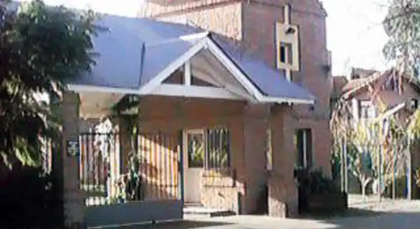 Ladrones se hicieron pasar por invitados de una fiesta y desvalijaron dos casas en Garín