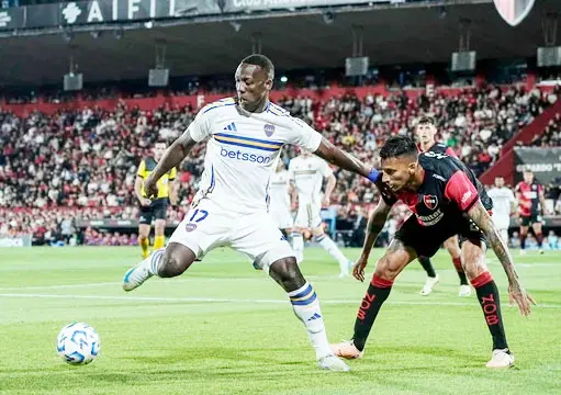 Boca recibe a Independiente buscando terminar el año con una sonrisa